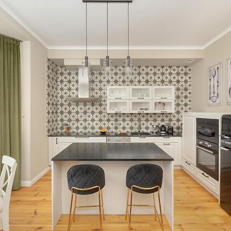 Aesthetic One Bedroom Apartment In Wroclaw By Noclegi Renters Zewnętrze zdjęcie